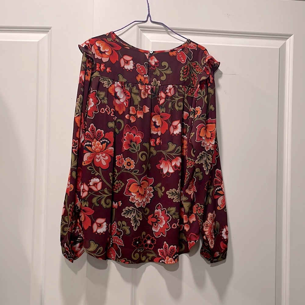 Loft blouse! - Picture 3 of 5